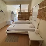 Garden Aradas