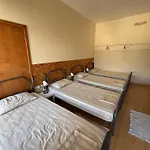 Garden Hostal *