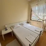 Garden Hostal Aradas
