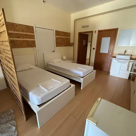Hostal Garden *