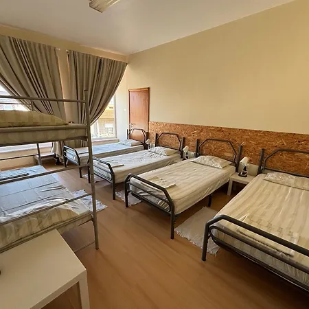 Hostal Garden Aradas