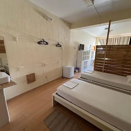 Garden Hostel *
