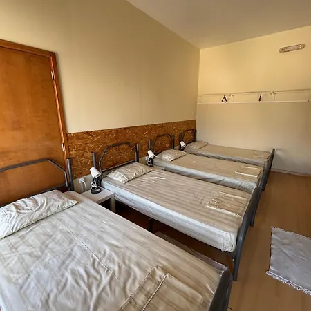 Garden Hostel *