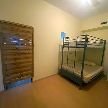 Garden Hostel *